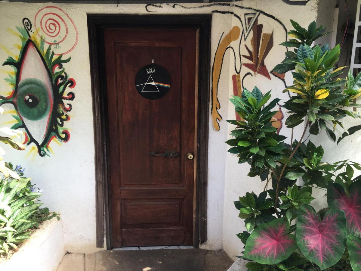Pura Vida Hostel Tamarindo Bagian luar foto