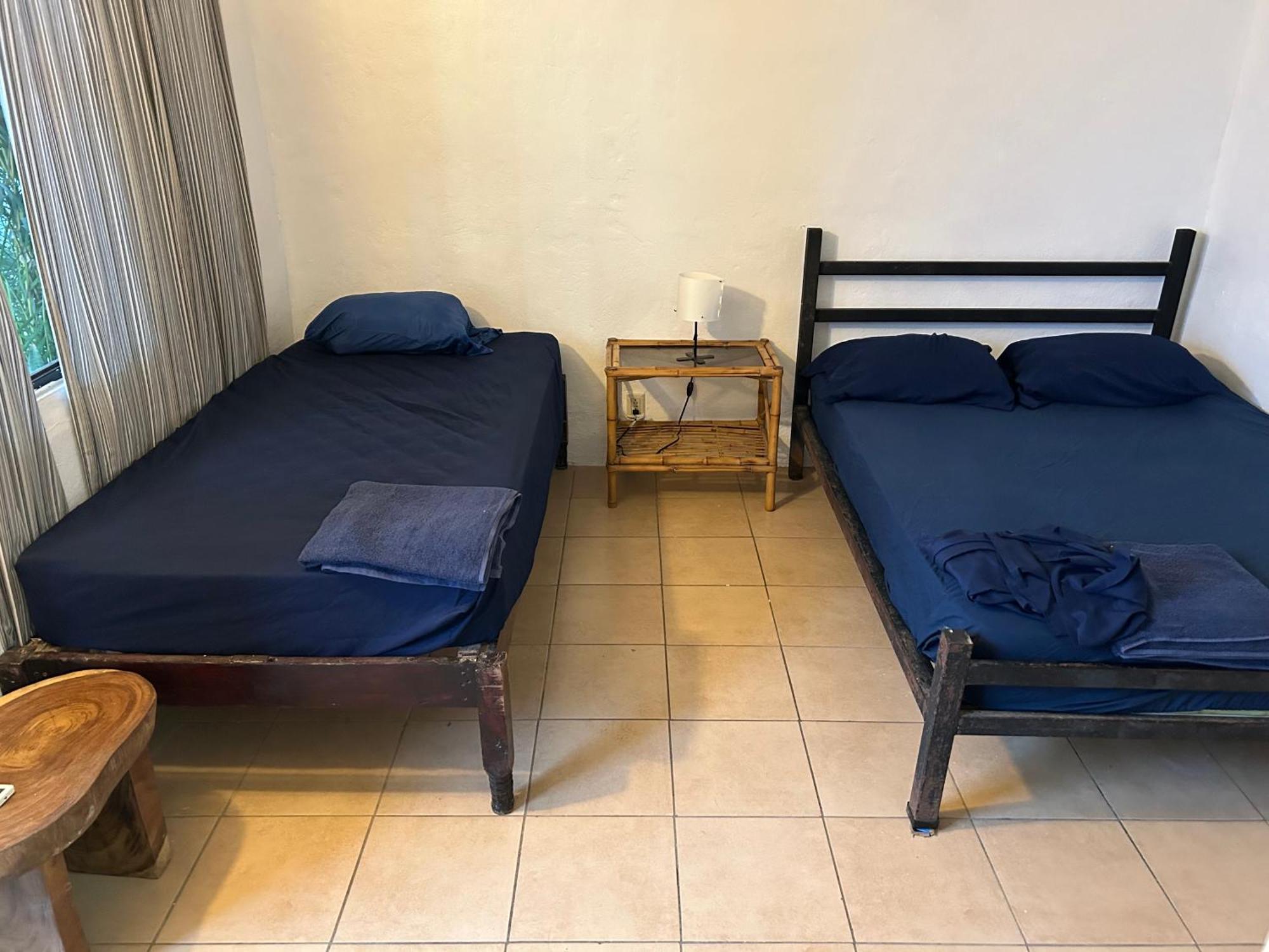 Pura Vida Hostel Tamarindo Bagian luar foto