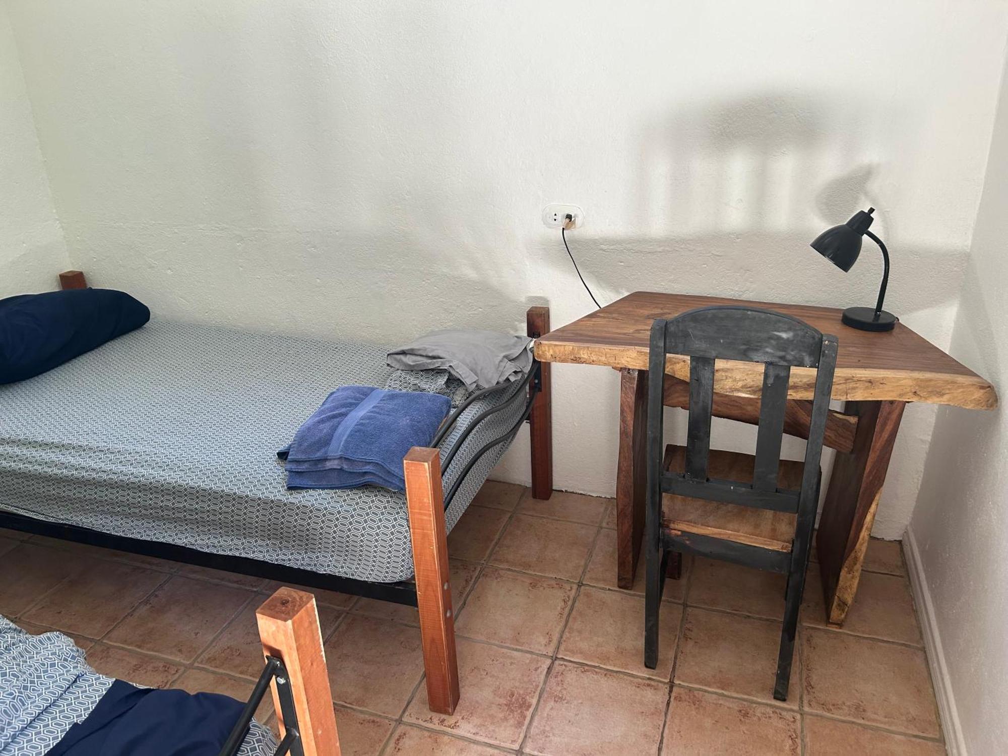 Pura Vida Hostel Tamarindo Bagian luar foto