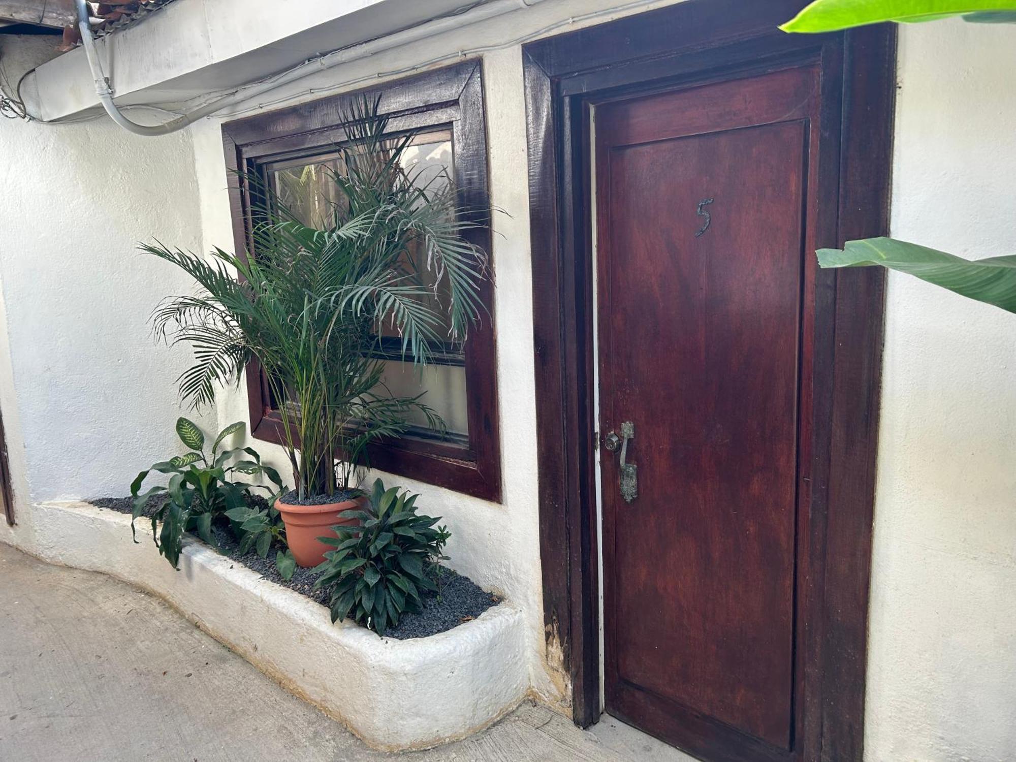 Pura Vida Hostel Tamarindo Bagian luar foto