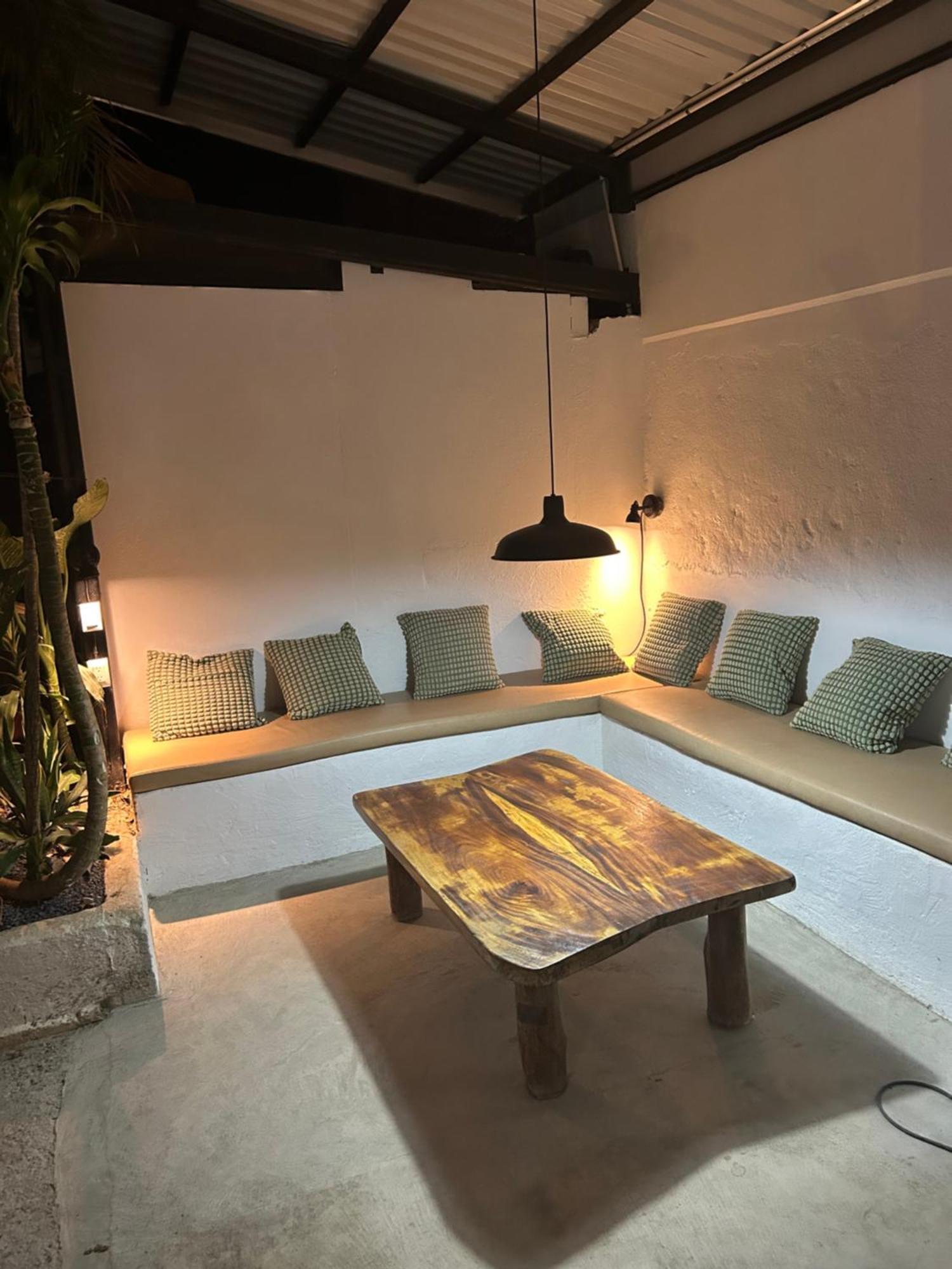 Pura Vida Hostel Tamarindo Bagian luar foto